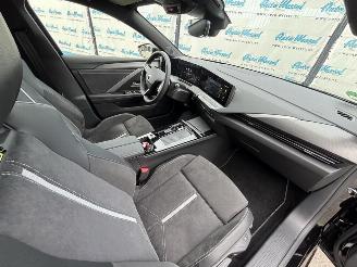 Opel Astra Sports Tourer GSe Plug-in-Hybrid 225 PK picture 33