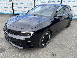 krockskadad bil auto Opel Astra Sports Tourer GSe Plug-in-Hybrid 225 PK 2025/7