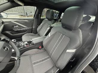 Opel Astra Sports Tourer GS 1.2 (96kW) Pano picture 10