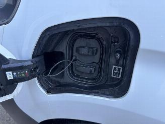 Opel Vivaro-e Edition M 50kWh 3-Sitzer KLIMA AHK picture 11