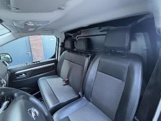Opel Vivaro-e Edition M 50kWh 3-Sitzer KLIMA AHK SOH 89% picture 15
