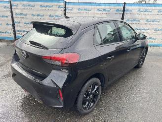 Opel Corsa Level 4 1.2 (96kW) Automaat picture 4