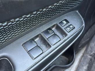 Nissan Note Acenta 1.2 (72kW) Automaat! picture 18