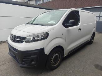 skadebil bedrijf Opel Vivaro Edition M (L2) 1.5 Klima | Tempo 2021/12