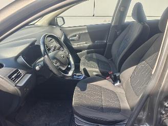 Kia Picanto 1.2 CVVT DynamicLine | AUTOMAAT | Climate | Cruise control picture 10