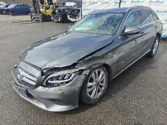uszkodzony samochody osobowe Mercedes C-klasse 300 C 300 Estate Automaat 2018/8