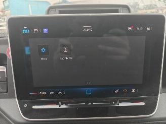 Volkswagen Crafter 35 L3H3 FWD picture 21