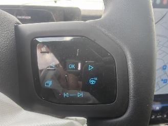 Ford Explorer Premium RWD (77kW) SOH 100% picture 22