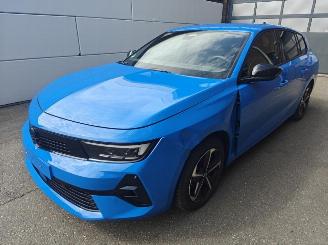 Damaged car Opel Astra Sports Tourer GS 1.2 Turbo (96kW) Matrix 2025/4