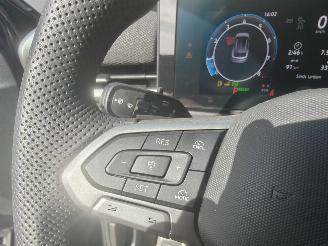 Volkswagen T-Roc 1.5 eTSI 110 kW R-Line picture 24