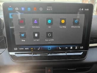 Volkswagen T-Roc 1.5 eTSI 110 kW R-Line picture 27