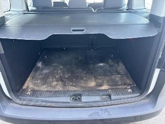 Volkswagen Caddy Life 75 KW 5 Sitzer picture 12