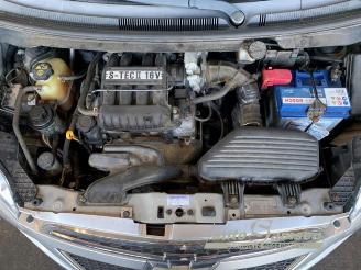 Chevrolet Spark Spark (M300), Hatchback, 2010 1.0 16V picture 12