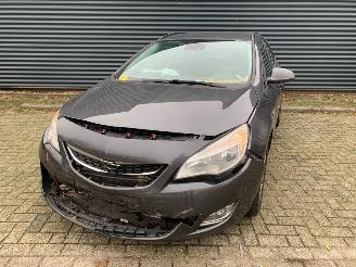 škoda osobní automobily Opel Astra SPORTS TOURER 2011/3