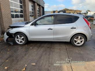 Hyundai I-30 i30 (FD), Hatchback, 2007 / 2011 1.4 CVVT 16V picture 2