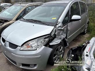 krockskadad bil auto Mitsubishi Colt Colt (Z2/Z3), Hatchback, 2004 / 2012 1.3 16V 2005/6