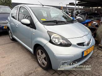 Coche siniestrado Toyota Aygo Aygo (B10), Hatchback, 2005 / 2014 1.0 12V VVT-i 2006/10