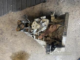 Peugeot 108 108, Hatchback, 2014 1.0 12V picture 16