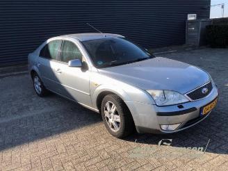 Ford Mondeo Mondeo III, Hatchback, 2000 / 2007 2.0 16V picture 1