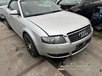 Coche siniestrado Audi A4 A4 Cabriolet (B6), Cabrio, 2002 / 2005 3.0 V6 30V 2004