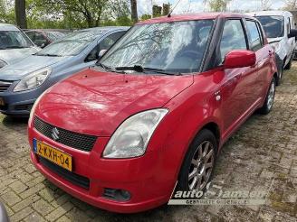 Coche siniestrado Suzuki Swift Swift (ZA/ZC/ZD1/2/3/9), Hatchback, 2005 / 2011 1.5 VVT 16V 2007/6