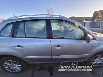 Renault Koleos Koleos I, SUV, 2008 / 2017 2.5 16V picture 9