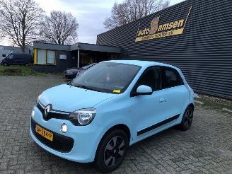Vaurioauto  passenger cars Renault Twingo  2016/5