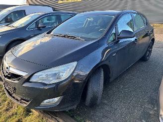 Opel Astra Astra J Hatchback - 1.4 16V ecoFLEX Hatchback 4Dr Benzine 1.398cc 74kW (101pk) FWD 2009-12/2015-10 (PC6EB; PC6ET; PD6EB; PD6ET; PE6EB; PF6EB) A14XER 2010/11