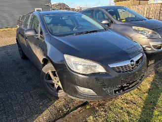 Unfallwagen Opel Astra  2010/11