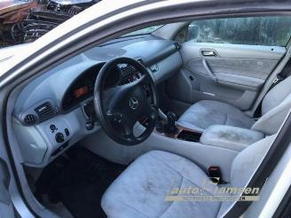 Mercedes C-klasse C (W203), Sedan, 2000 / 2007 2.2 C-200 CDI 16V picture 5