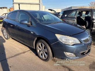 Opel Astra Astra J (PC6/PD6/PE6/PF6), Hatchback 5-drs, 2009 / 2015 1.4 Turbo 16V picture 3