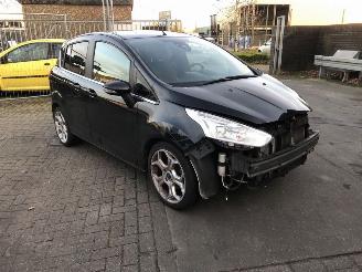 Avarii autoturisme Ford B-Max B-Max (JK8) MPV - 1.0 EcoBoost 12V 100 MPV  Benzine 999cc 74kW (101pk) FWD 2012-06  SFJA 2013/2