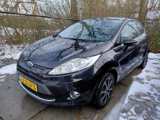Vaurioauto  passenger cars Ford Fiesta  2011/10
