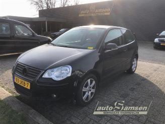 Vrakbiler auto Volkswagen Polo Polo IV (9N1/2/3), Hatchback, 2001 / 2012 1.4 16V 2009/6