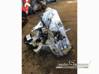 Renault Clio Clio IV (5R), Hatchback 5-drs, 2012 / 2021 0.9 Energy TCE 90 12V picture 17