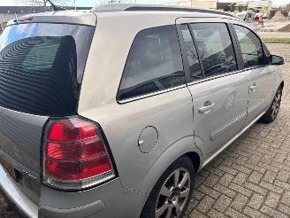 Opel Zafira  picture 6