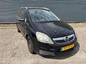 Damaged car Opel Zafira 1.8 16V Ecotec MPV  Benzine 1.796cc 103kW (140pk) FWD 2005-07/2010-06 (M75) Z18XER; EURO4 2006/6