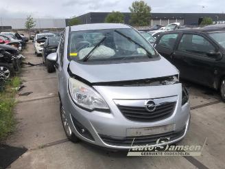 Vrakbiler auto Opel Meriva Meriva (B), MPV, 2010 / 2017 1.4 Turbo 16V ecoFLEX 2011/4