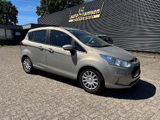 Damaged car Ford B-Max  2014/1