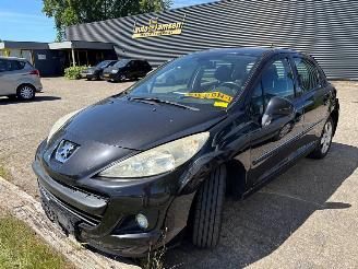 škoda osobní automobily Peugeot 207  2009/10