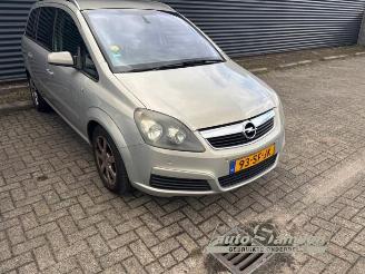 Vrakbiler auto Opel Zafira Zafira (M75), MPV, 2005 / 2015 2.2 16V Direct Ecotec 2005/11