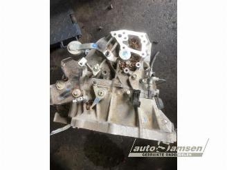 Toyota Yaris Yaris II (P9), Hatchback, 2005 / 2014 1.33 16V Dual VVT-I picture 23