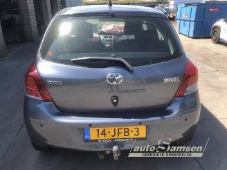 Toyota Yaris Yaris II (P9), Hatchback, 2005 / 2014 1.33 16V Dual VVT-I picture 8
