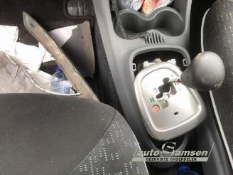 Peugeot 107 107, Hatchback, 2005 / 2014 1.0 12V picture 8