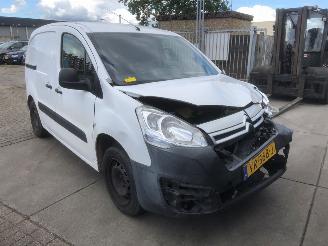 Voiture accidenté Citroën Berlingo  2015/9