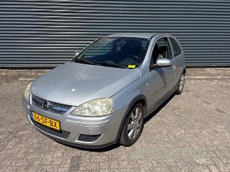 Vrakbiler auto Opel Corsa Corsa C (F08/68), Hatchback, 2000 / 2009 1.0 12V Twin Port 2005/11