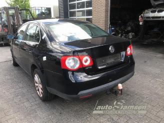Volkswagen Jetta Jetta III (1K2), Sedan, 2005 / 2010 1.6 FSI 16V picture 4