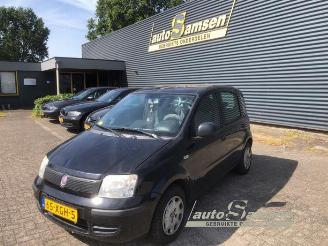 Vrakbiler auto Fiat Panda Panda (169), Hatchback, 2003 / 2013 1.2, Classic 2012/5