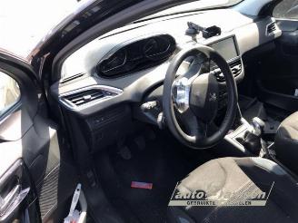 Peugeot 208 208 I (CA/CC/CK/CL), Hatchback, 2012 / 2019 1.4 16V picture 3
