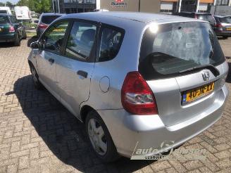Vrakbiler auto Honda Jazz Jazz (GD/GE2/GE3), Hatchback, 2002 / 2008 1.3 i-Dsi 2002/7